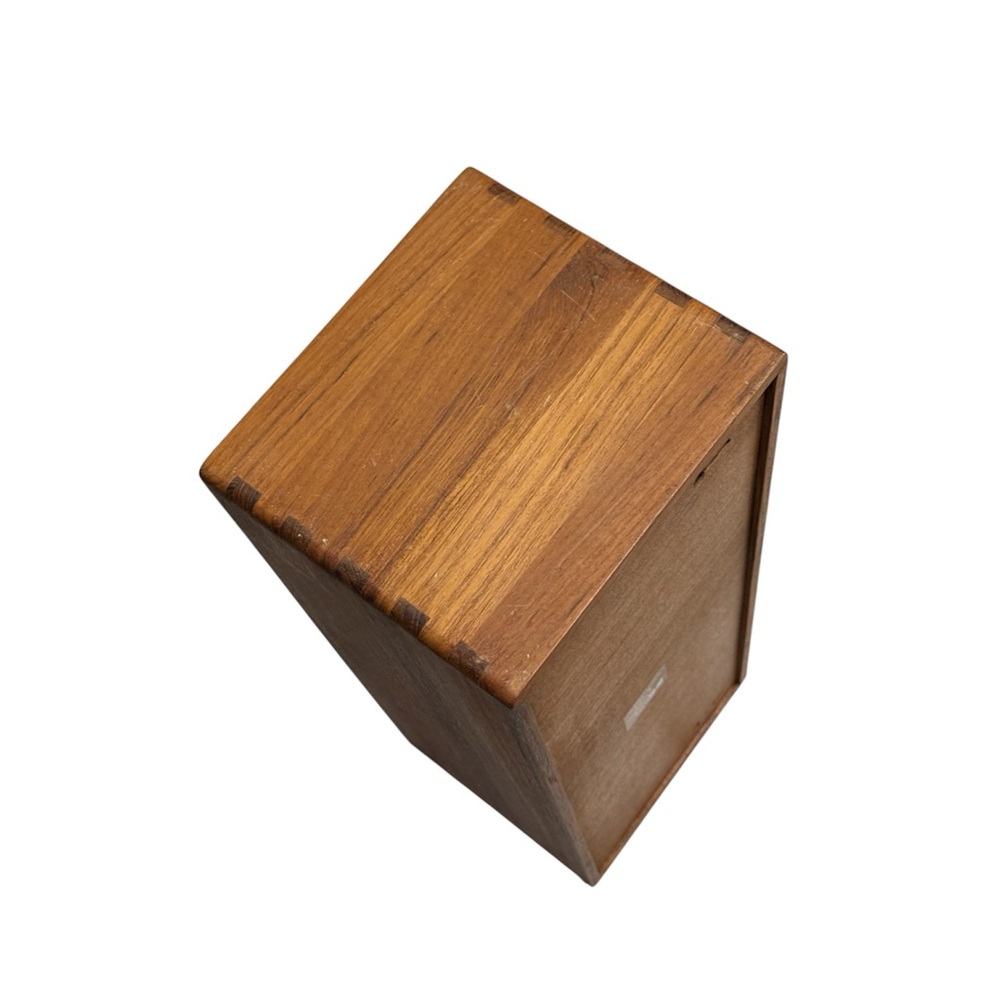 Vintage Kalmar Designs 30 Slot CD Holder Teak Wood MCM Storage Eject Buttons - Picture 4 of 5
